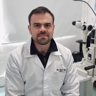 Ampliar imagem: Pedro Roos, Oftalmologista Santa Maria