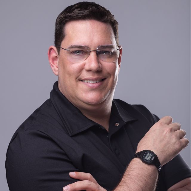 Christopher Gonçalves, Médico clínico geral Piumhi