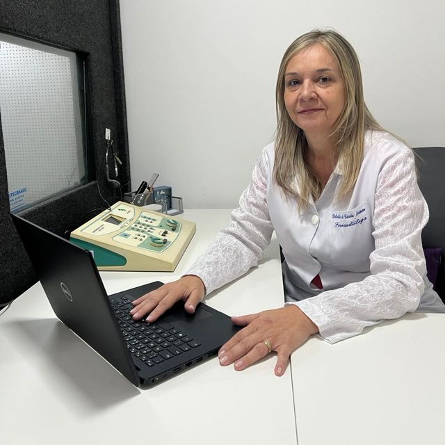 Gilcélia De Cássia Suman, Fonoaudiólogo São Caetano do Sul