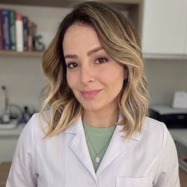 Flávia Gava Bastos, Reumatologista Rio de Janeiro