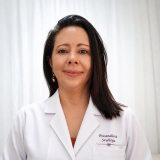 Dra. Érica Cristina França