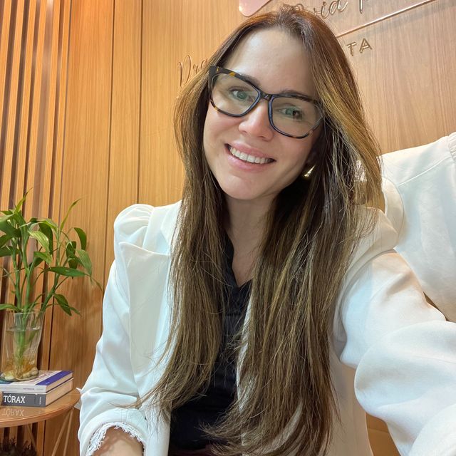 Ana Flávia  Reis Prado , Pneumologista Guanambi