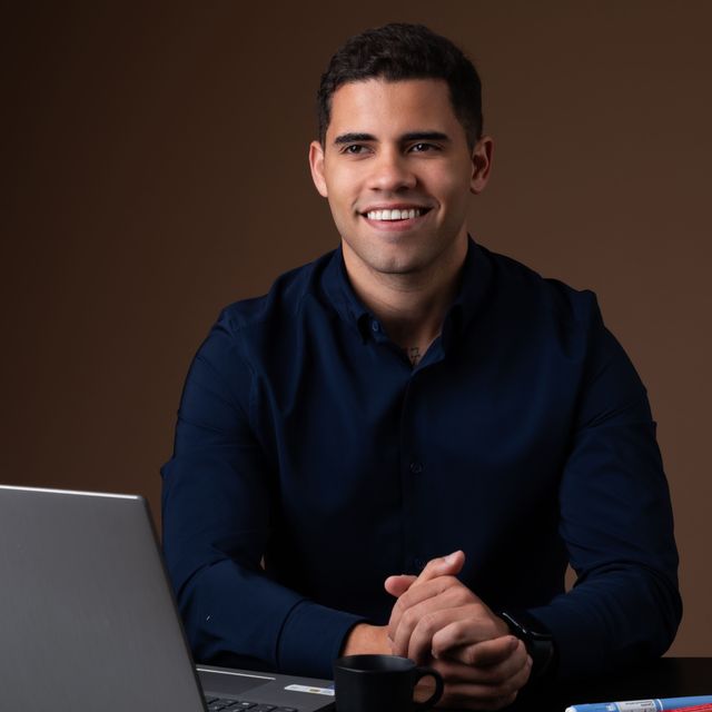 Cesar  Valentim, Especialista em Clínica Médica Rio de Janeiro