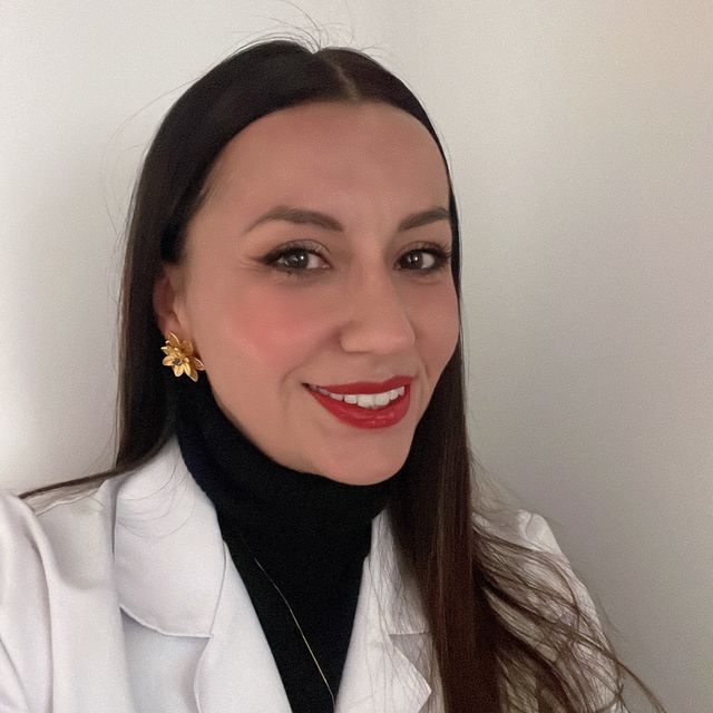 KAREN NICOLE MORENO BERMUDEZ, Cirujano vascular Bogotá
