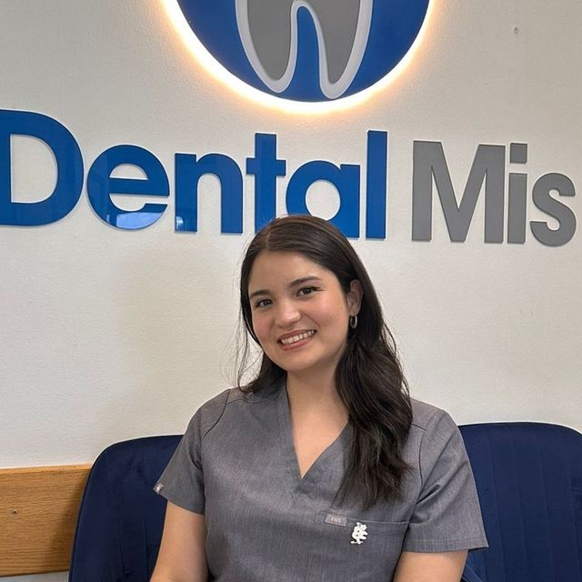 Barbara Lisboa Bahamondes, Dentista Providencia
