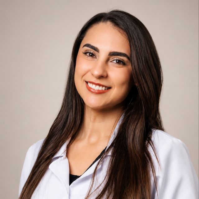 Débora Lopes Gonçalves, Coloproctologista Planaltina