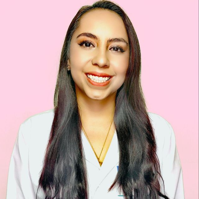 Laura Carolina Moreno Bernal, Medico alternativo Bogotá