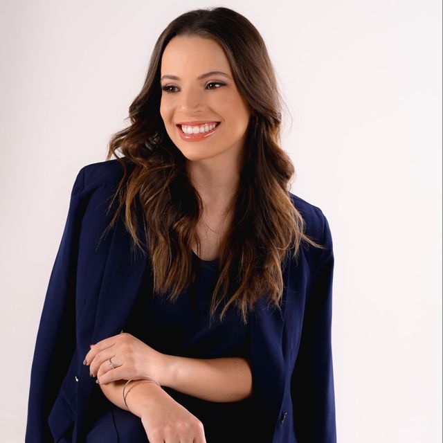 Luísa Cristina de Sousa, Dentista Uberlândia