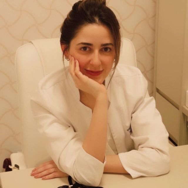 Camila   Simão Teixeira de Andrade, Dermatologista São Paulo