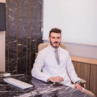Ampliar imagem: Thales Junior Caldeira, Dentista Belo Horizonte