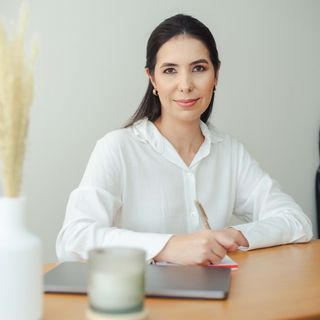 Dra. Camila Eugênia Fonseca Passos