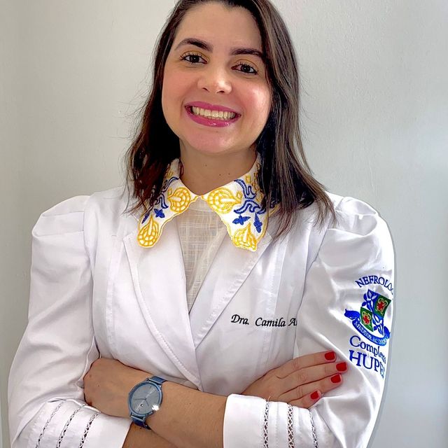 Camila  Barros Andrade, Nefrologista Vitória da Conquista