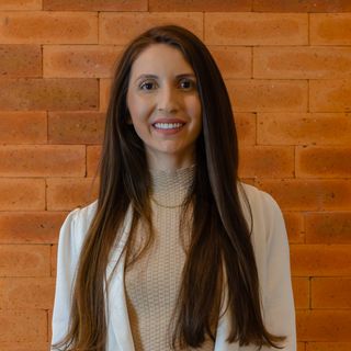 Ampliar imagem: Fernanda Laís Loro, Fisioterapeuta Porto Alegre