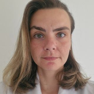 Dra. Laura Neckel Lopes dos Santos