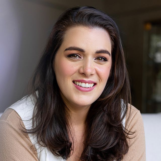 Bruna Sartori Barros, Dentista Niterói