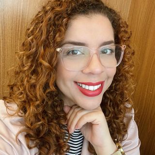Dra. Ariele Ferreira
