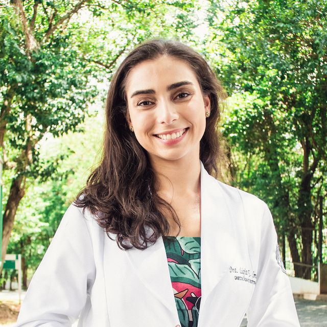 Lígia Ferrauche Smolka, Ginecologista Santos