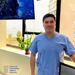 Acercar imagen: Ignacio Arancibia Aburto, Dentista Viña del Mar