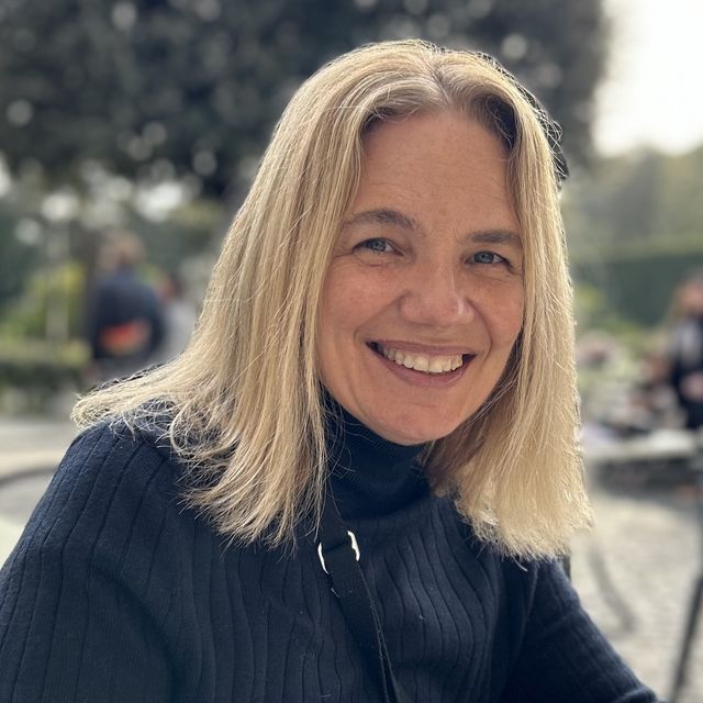 Adriana Mabel Bello, Psicólogo Pilar