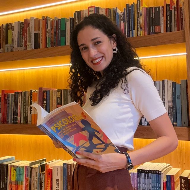 Jeanne Muzeka, Psicólogo Brasília