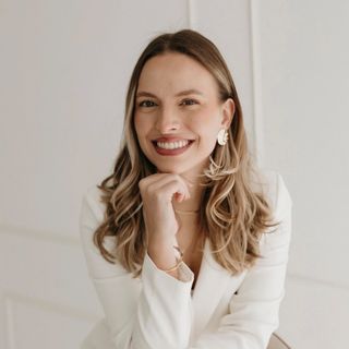 Julia Klockner, Ginecologista Porto Alegre