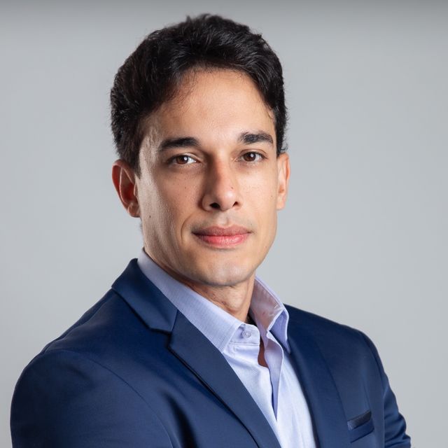 Leonardo  Viana , Ortopedista - Traumatologista Fortaleza