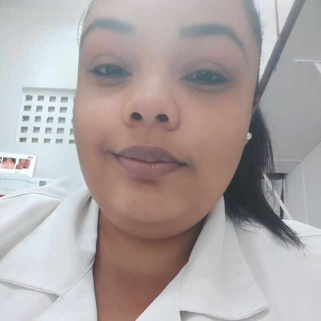 Larissa Barbosa, Enfermeiro Niterói