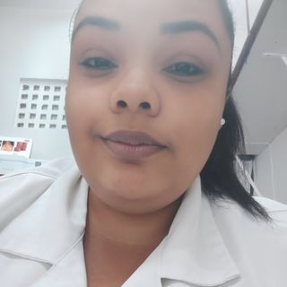 Larissa Barbosa, Enfermeiro Niterói