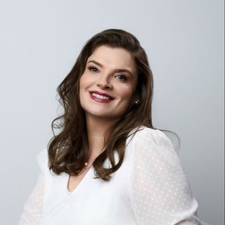 Dra. Thais Mascagna Barbi