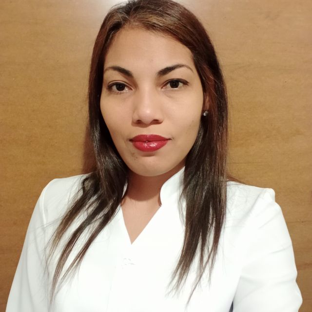 Dayhana Lugo Cavanaugh, Auxiliar de enfermería Medellín