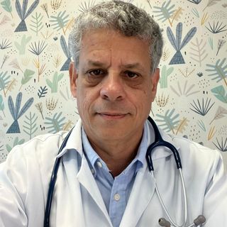 Ampliar imagem: Rousseau Ramos, Pediatra Serra