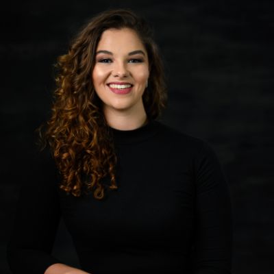 Julia Oliveira Emmel, Médico clínico geral Petrópolis