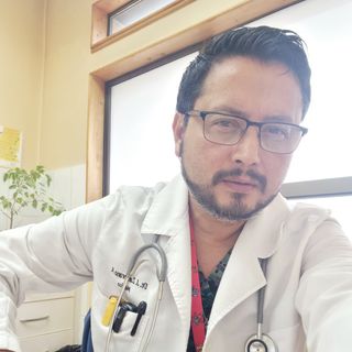 Dr. Johny Leonardo Zambrano Acosta