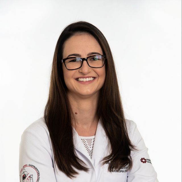Elisandre Caroline Dos Santos, Gastroenterologista Curitiba