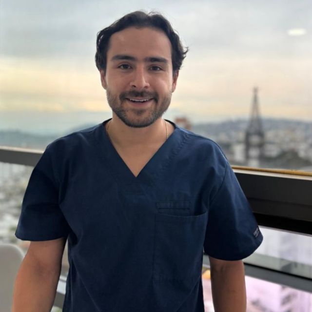 Santiago Rodriguez Arias, Cirujano maxilofacial Manizales