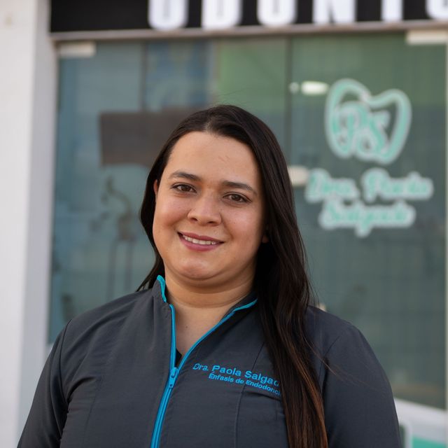 paola salgado, Odontólogo Chía