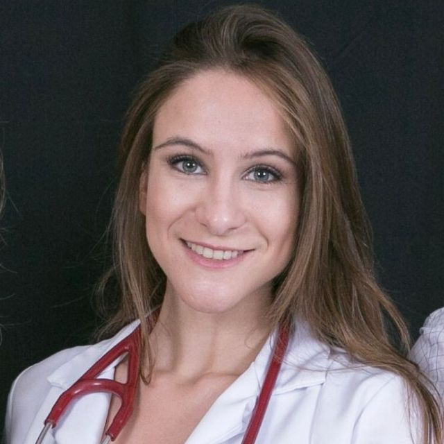Carolina Aquino, Ortopedista - Traumatologista São José do Rio Preto