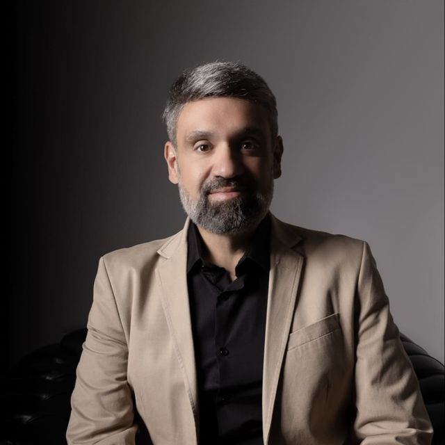 Cristiano Salles Rodrigues, Ginecologista Macaé