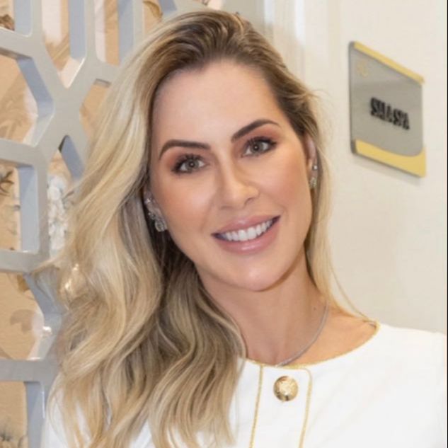 Larissa Sdrigotti, Dermatologista Joinville