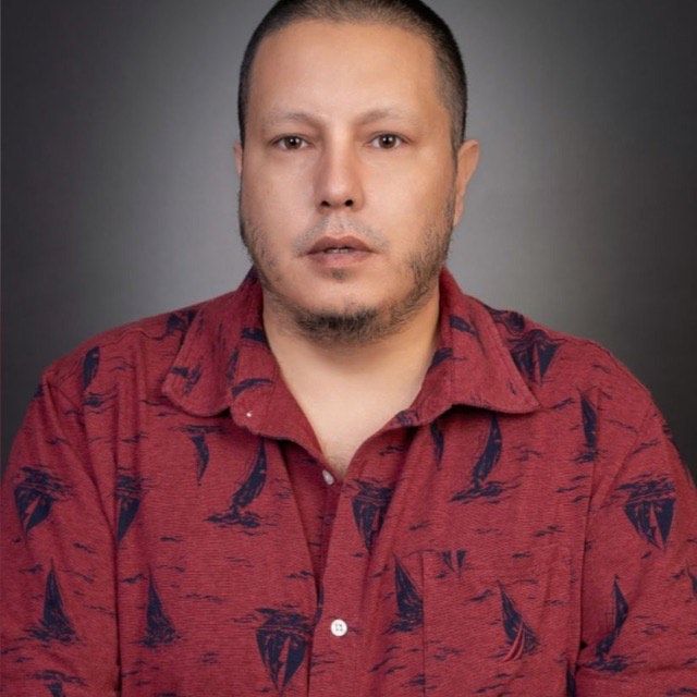 Álvaro Mena Bustamante, Psicólogo Pucón