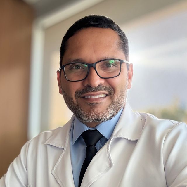 Fábio Cruz de Souza, Ortopedista - Traumatologista Brasília