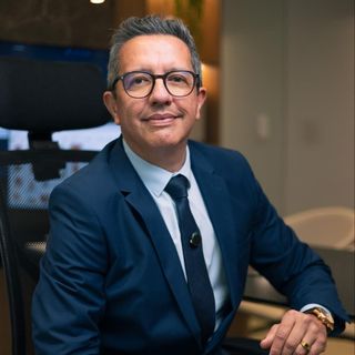 Leonardo da Mota Seixas , Cirurgião geral Brasília
