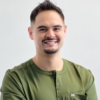 Acercar imagen: Raul  Rivera Soto, Dentista Temuco