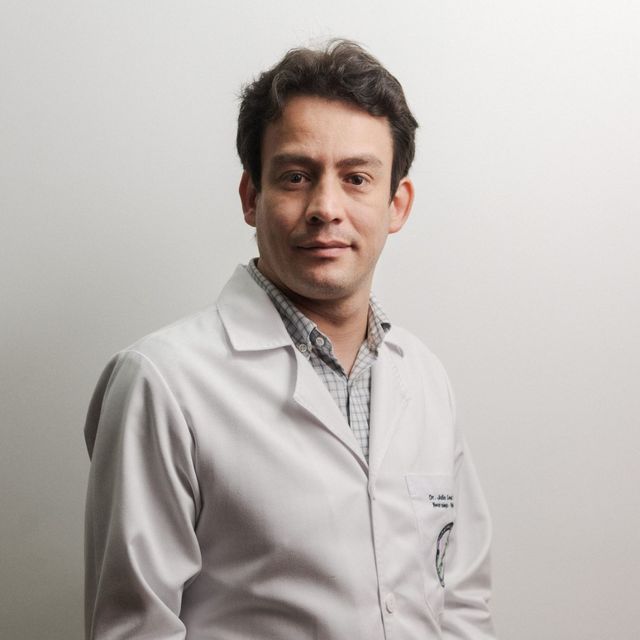 Julio Cesar Moreno Castellanos, Neurólogo Bogotá