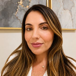 Alana  de Azevedo Macêdo, Dermatologista Aracaju