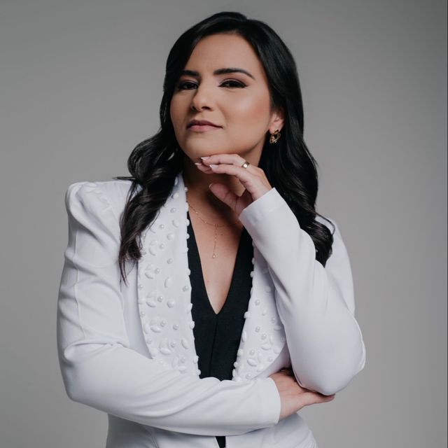 Aniele  Bonifácio Andrade Moura, Generalista São João del Rei