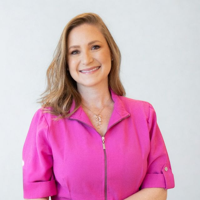 Ana Paula Queiroz de Pádua, Gastroenterologista pediátrico Goiânia