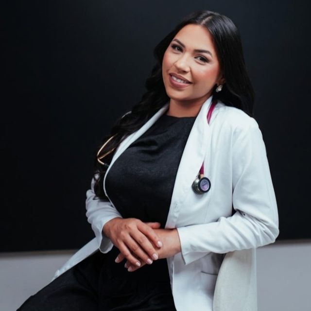 Juliana de Alencar Canuto, Médico clínico geral Itaituba