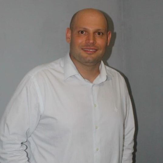 Dr Caio Puglia, Nefrologista Santos