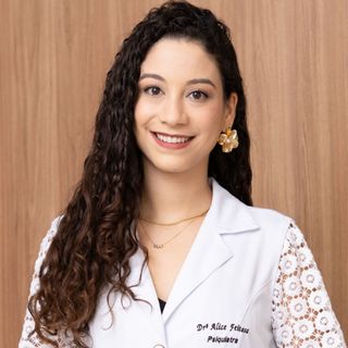 Ampliar imagem: Alice Ribeiro Feitosa da Silva, Psiquiatra Botucatu